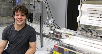 ../../images/news/Luca-Banszerus-Graphene-Flagship-CVD_750x400.jpg